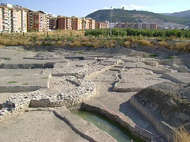Restos de la muralla calcol&iacute;tica de Los Marroqu&iacute;es Bajos, en Ja&eacute;n